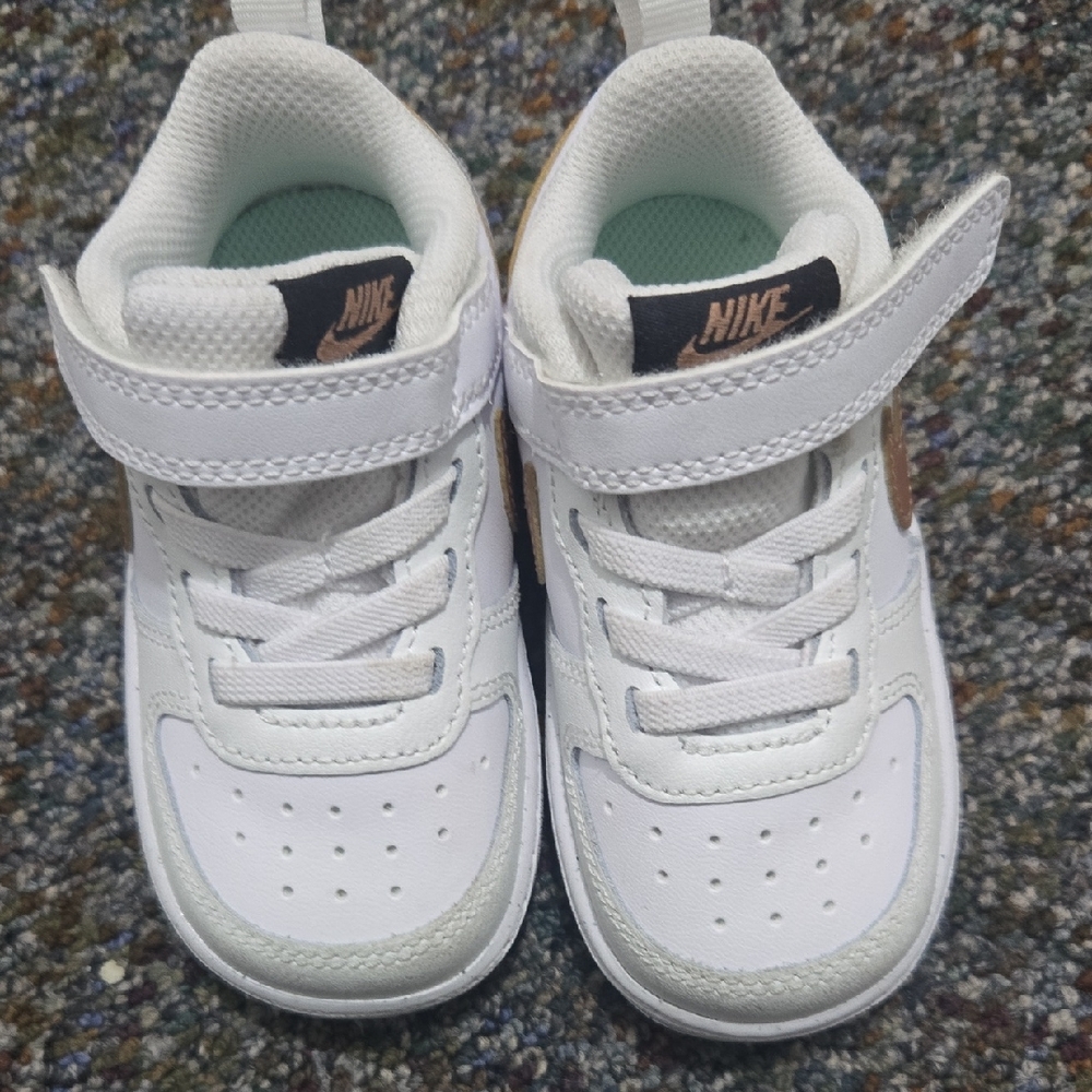 Nike Kids White and Black Sneakers